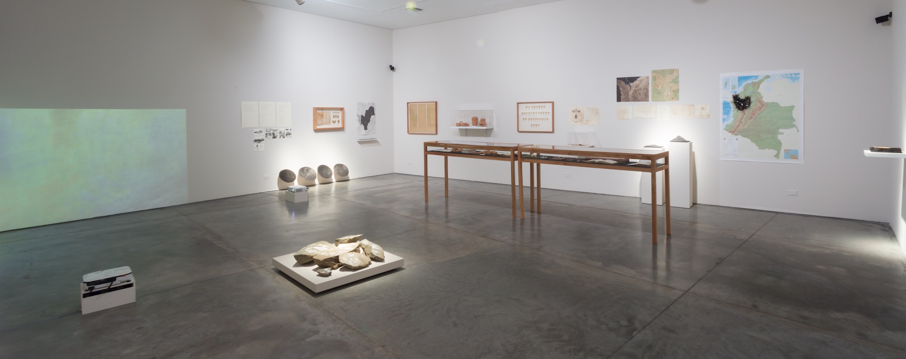 Exposición Brevísima relación de la construcción de las indias sala c del mamm Jorge Marín