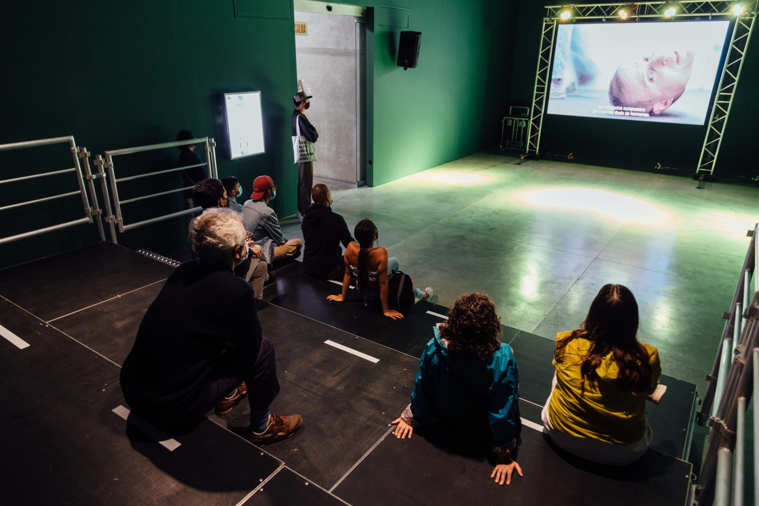 Exposiciones MAMM: inauguración de Exit World, una obra del colectivo DIS