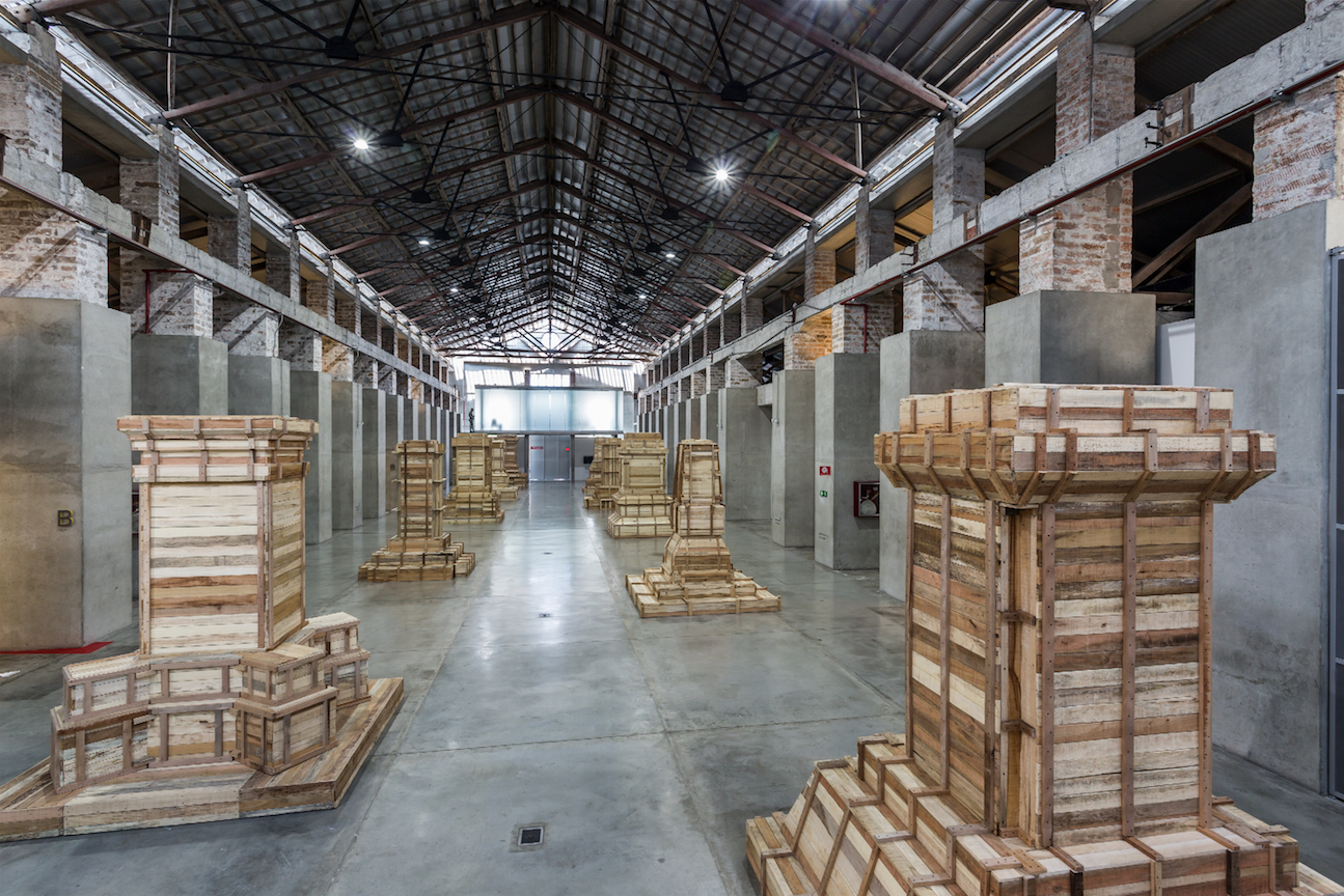 Obra del artista Juan Fernando Herrán: Héroes mil