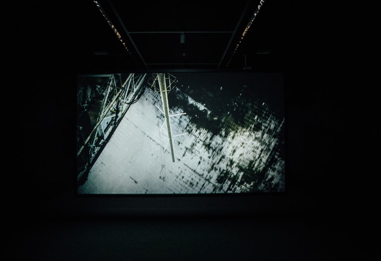 Exposición oscura La noche que volvimos a ser gente Allora y Calzadilla