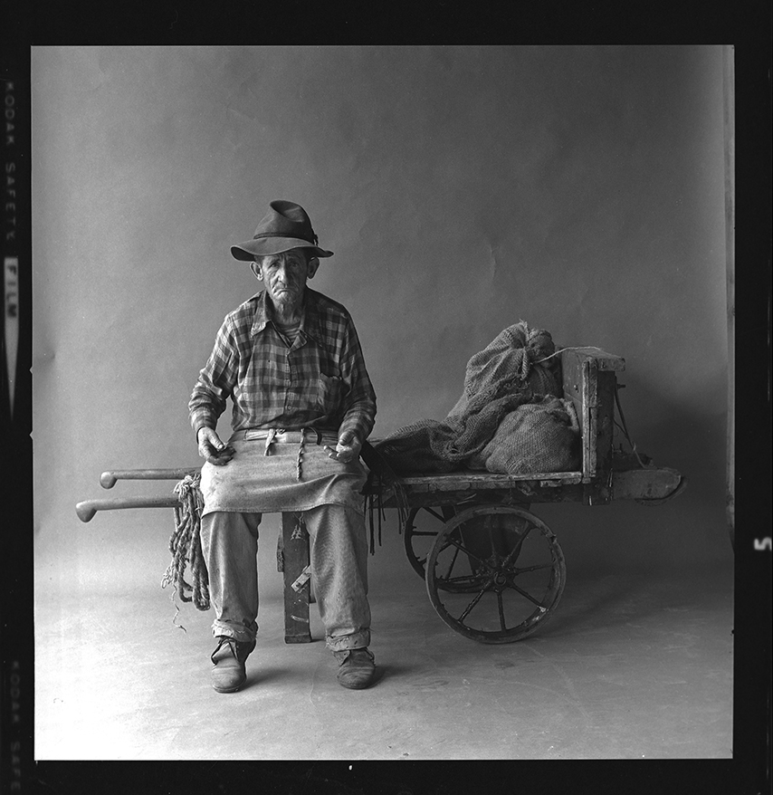 Retrato del artista León Ruiz: Zorrero