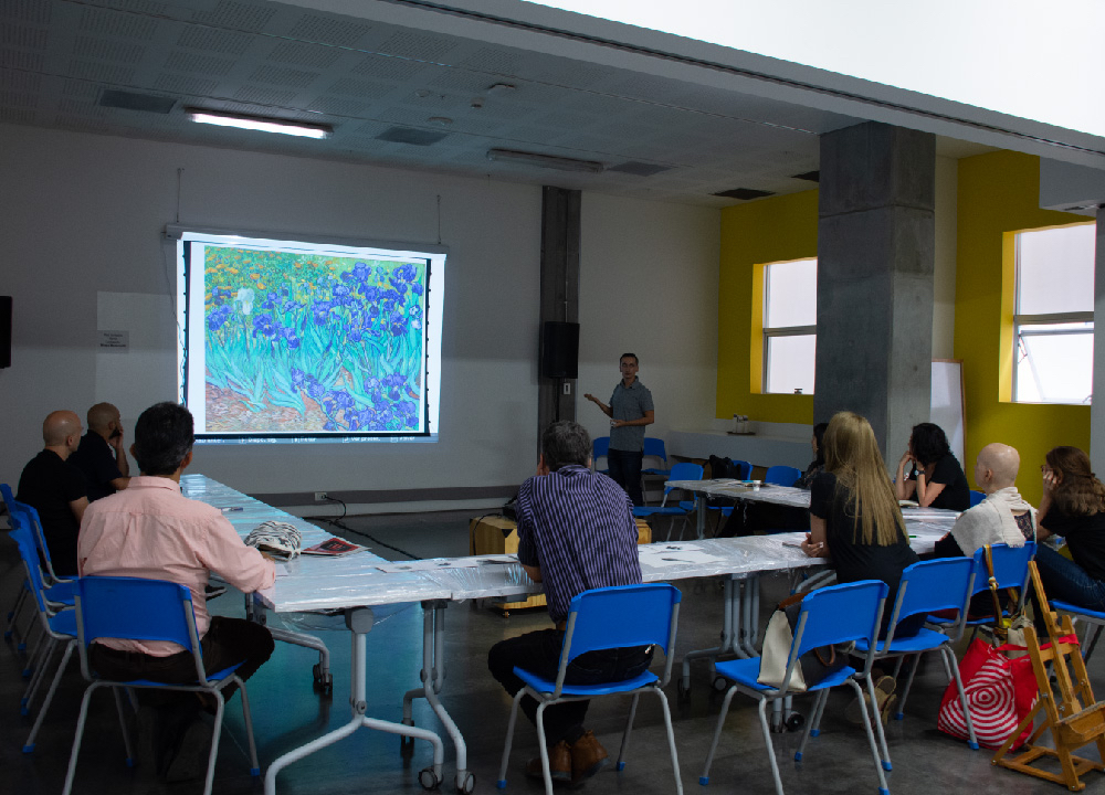 Curso de pintura parte teórica en los salones del MAMM