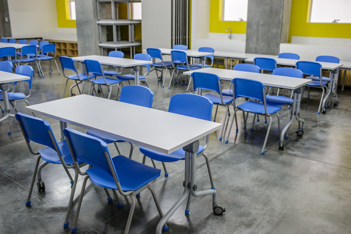 Espacio y mobiliario de los salones del MAMM