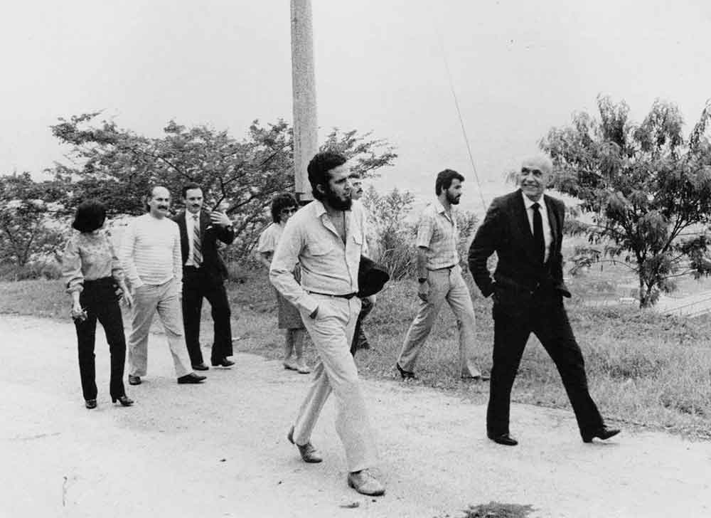 Visita a cargo de Edgar Negret