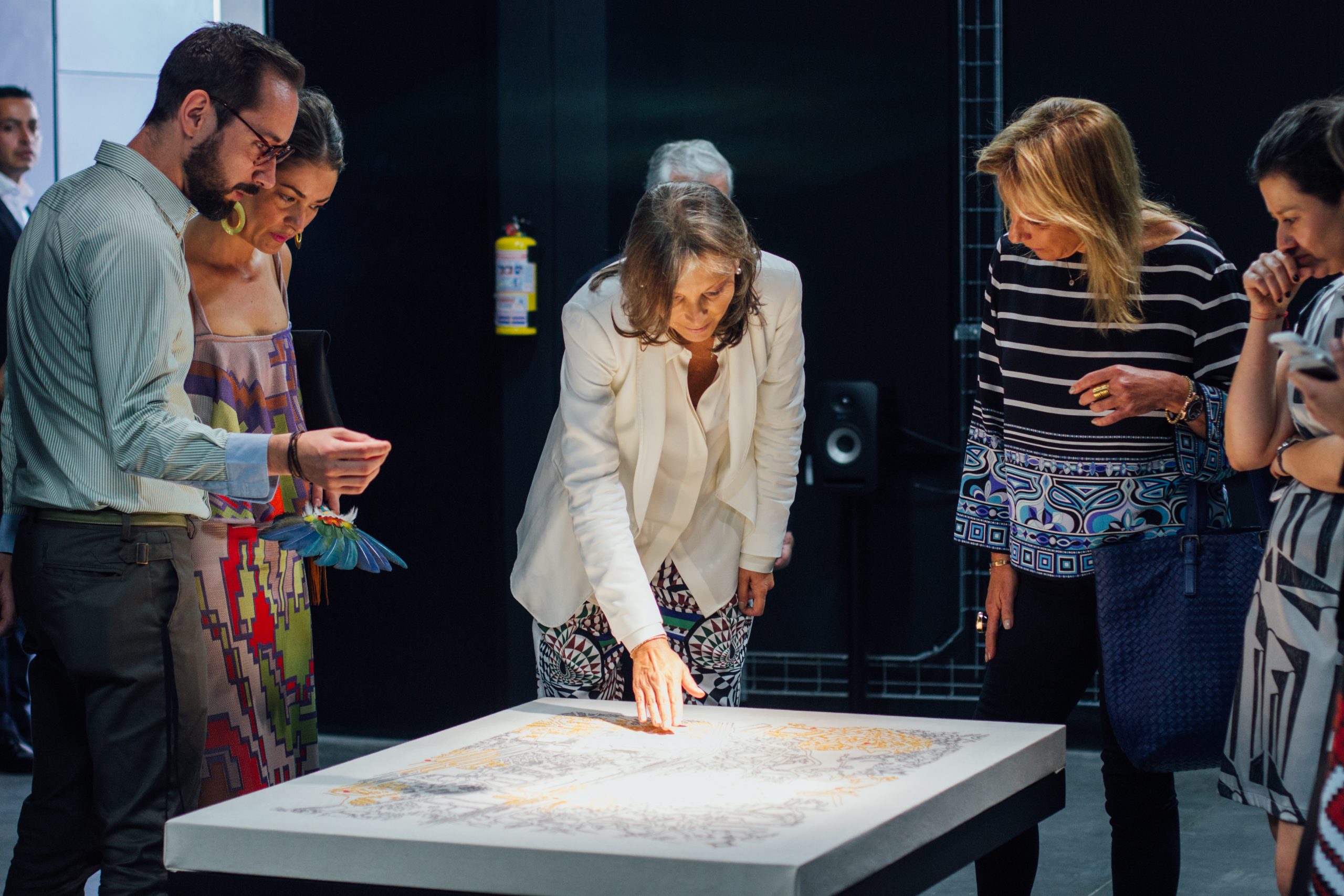 Exposición Territorio Táctil Carlos Gómez charla