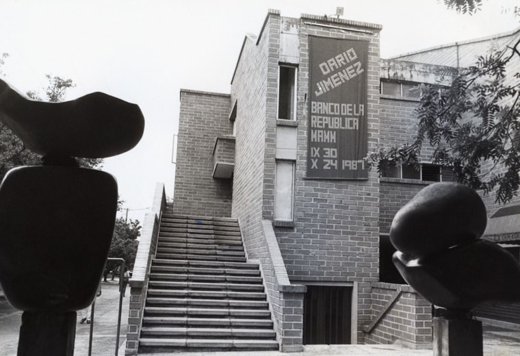 Fachada sede Carlos E. Restrepo