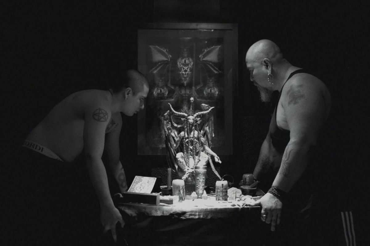 Fotograma de la película Besos negros