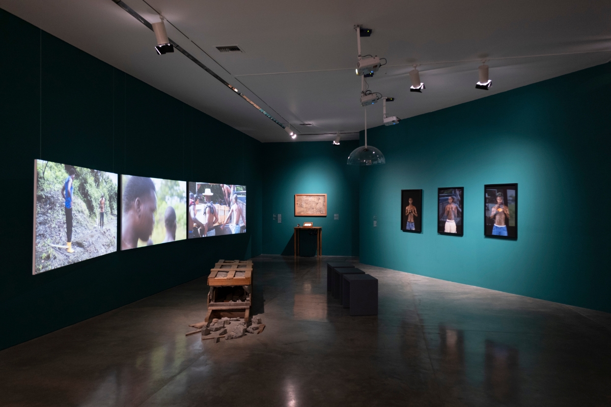 Exposición Desafiar. Atrevesar el sol desde un gran Pacífico.