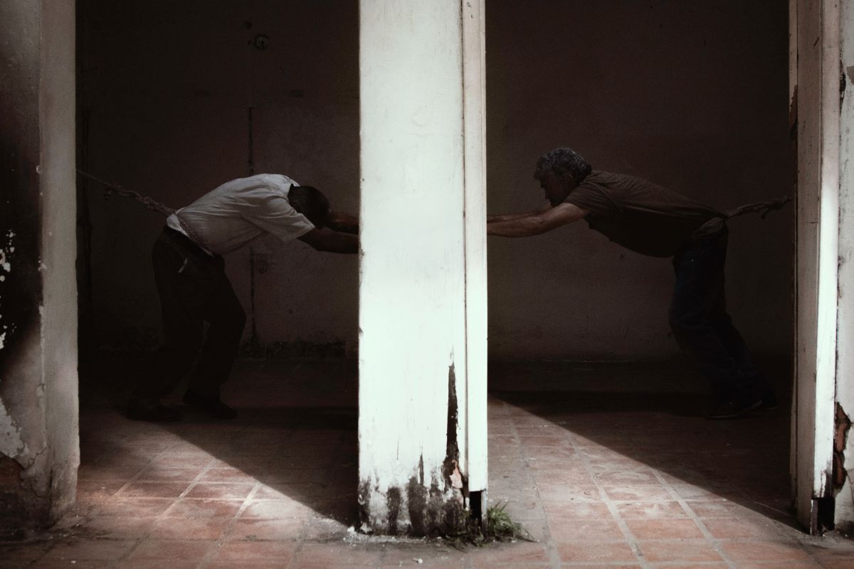 Fotograma de la película de En sombras