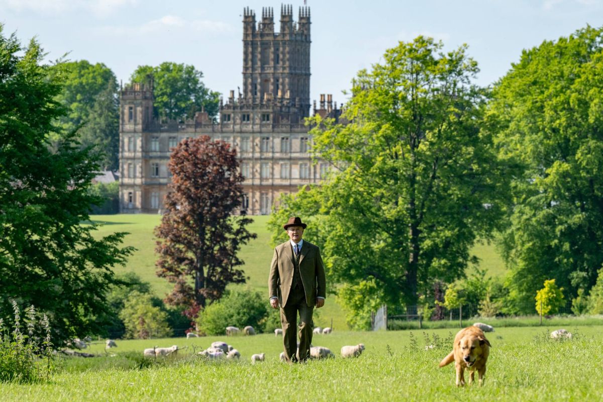 Fotograma de la película Downtown Abbey: el gran final