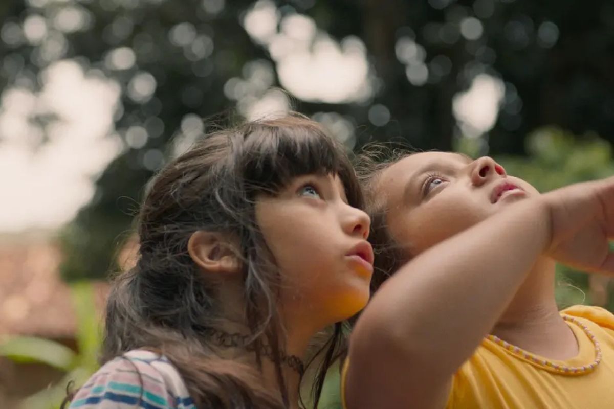 Fotograma de la película La naturaleza de las cosas invisibles