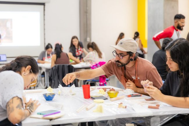 Fotografía de taller en el MAMM