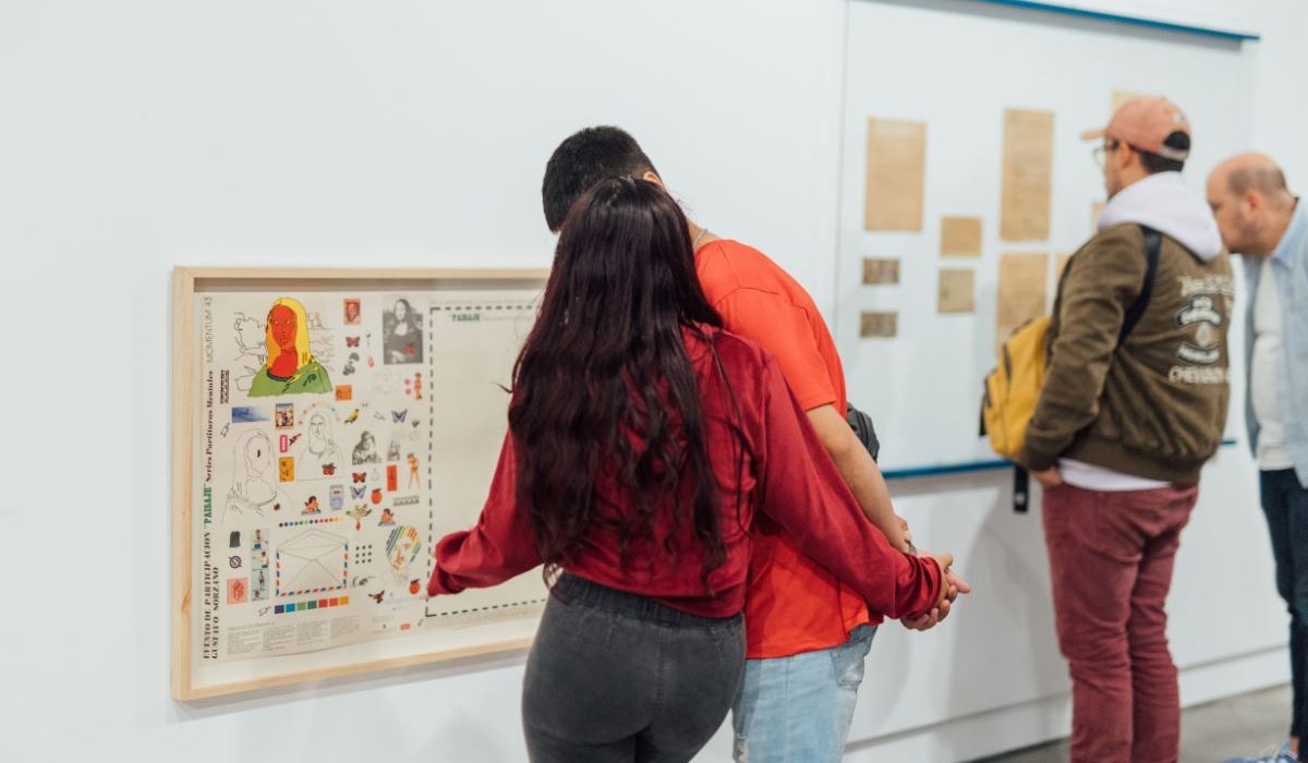 Fotografía en la exposición Señal abierta