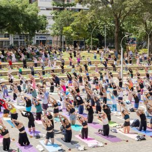 Fotografía de yoga al aire libre