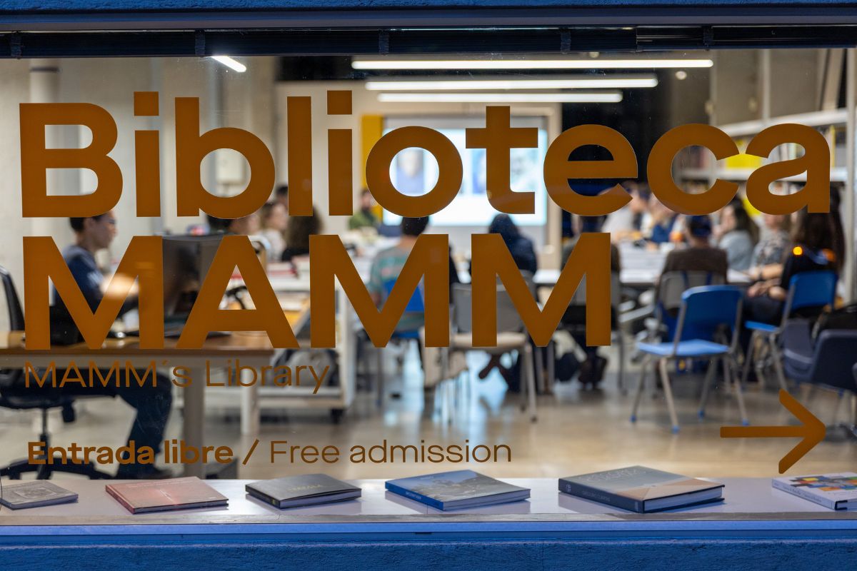 Charla en la Fiesta del Libro: Bibliotecas y centros de documentación que construyen memoria
