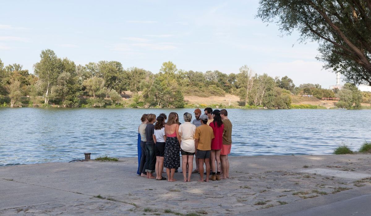 Fotografía de Encuentro entre especies y espectros