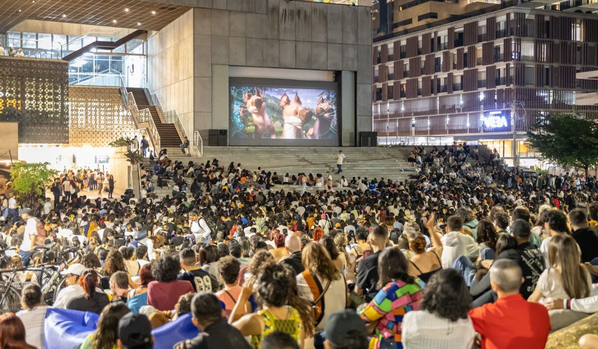 Fotografía de cine al aire libre en Noche Extendida